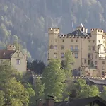 Alpina Sonnen-appartements Incl Xl-sonnen-terrasse & Koenigscard * Füssen