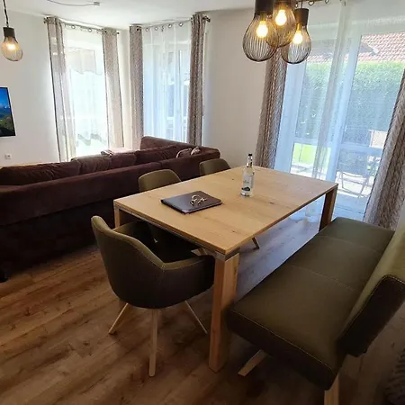 Alpina Sonnen-appartements Incl Xl-sonnen-terrasse & Koenigscard Apartman Füssen